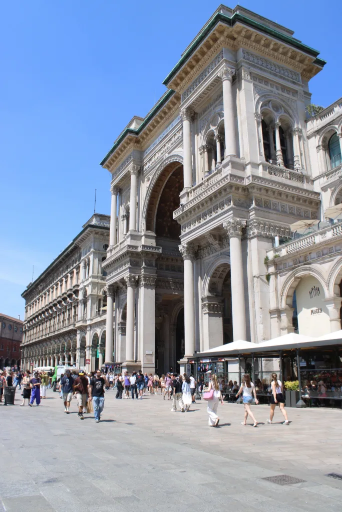 Quanto si paga a Booking? Commissioni, percentuali, fatture e tasse per host (2026)